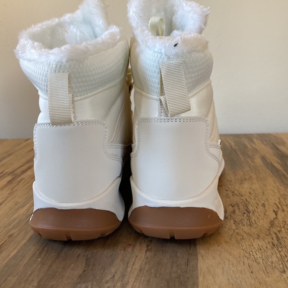 High top sneakers - Picture 6 of 7